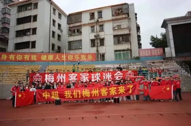 长发的朋友妈妈